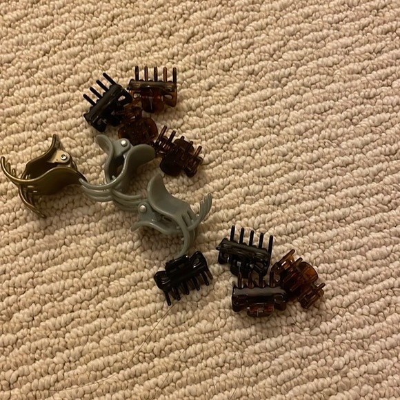 Assorted various size hair clips - Picture 1 of 5